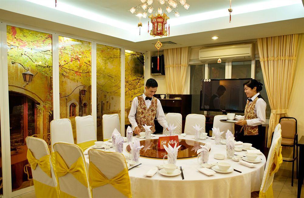 Dong Kinh A Hotel Хошимін Екстер'єр фото