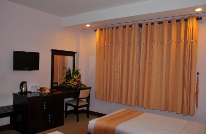 Dong Kinh A Hotel Хошимін Номер фото