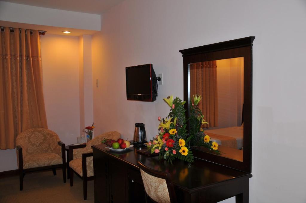 Dong Kinh A Hotel Хошимін Номер фото