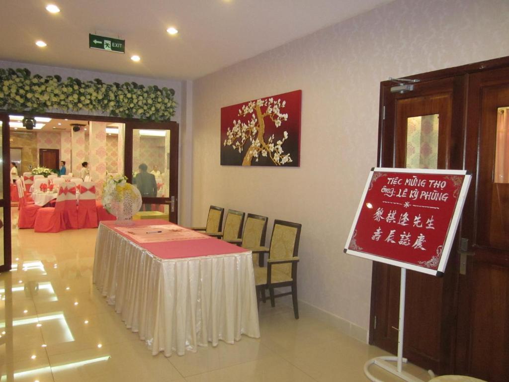 Dong Kinh A Hotel Хошимін Екстер'єр фото