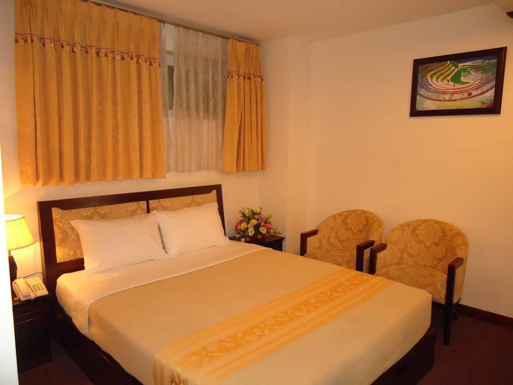 Dong Kinh A Hotel Хошимін Екстер'єр фото